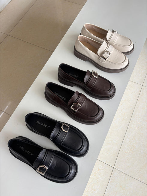 Buckle Straps Loafer